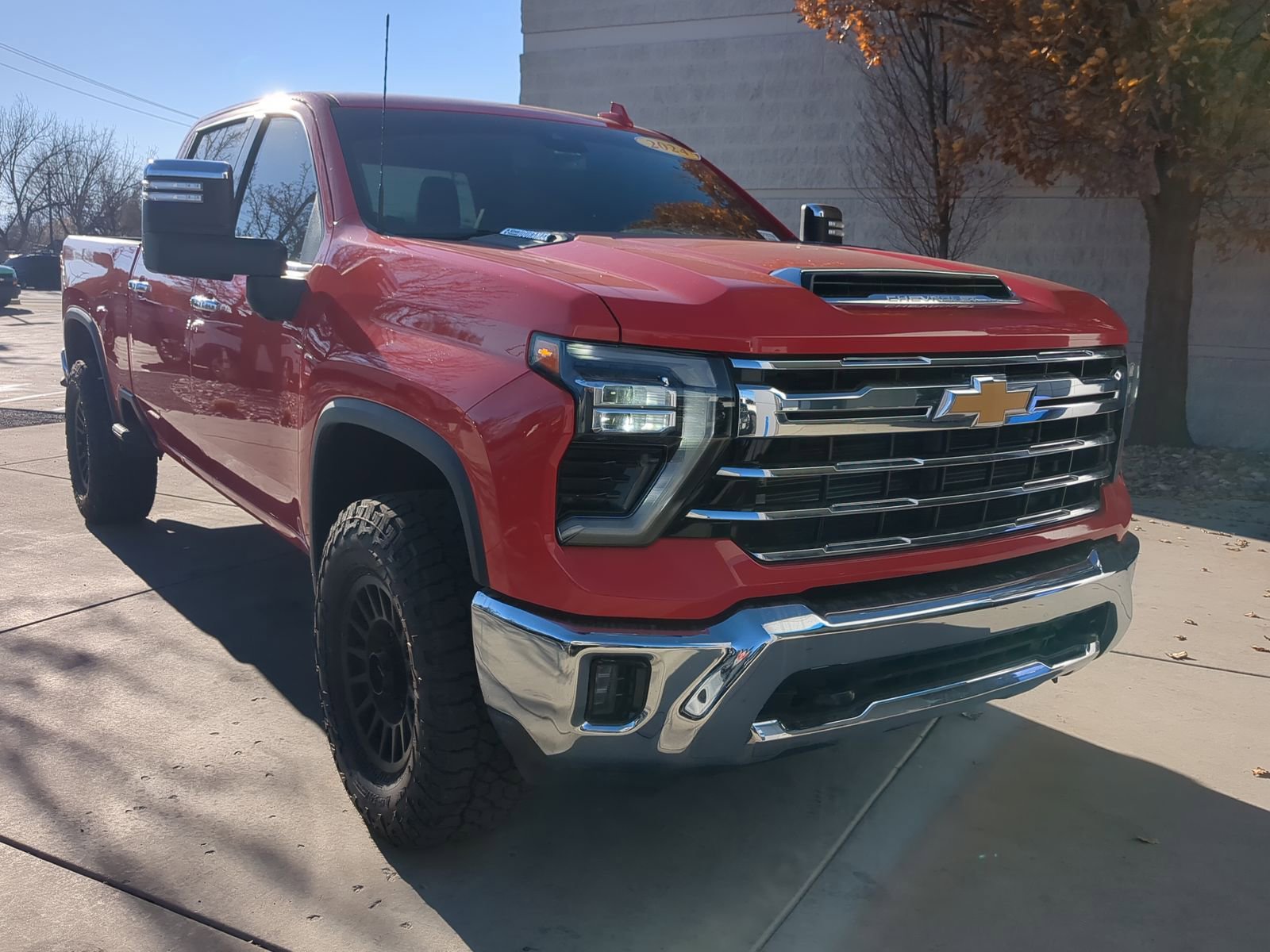 Used 2024 Chevrolet Silverado 3500 LTZ image 8