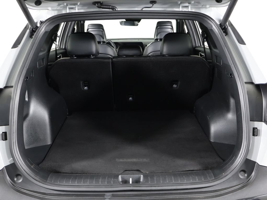 Used 2025 Kia Sportage X-Line w/ Premium Package AWD/4WD image 20