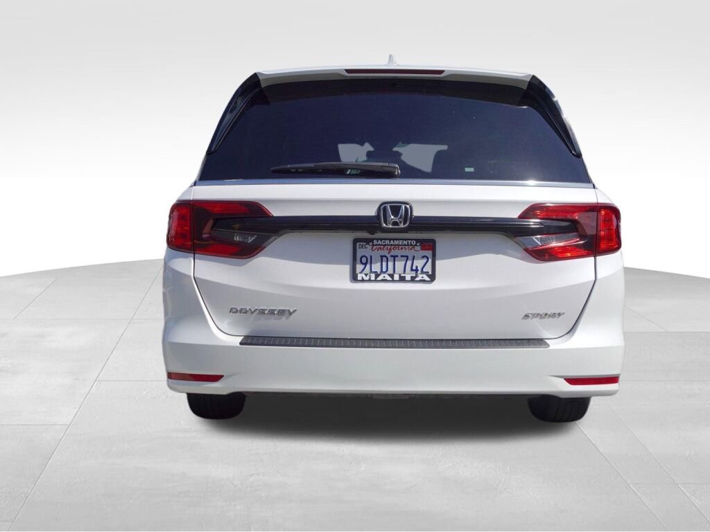 Used 2024 Honda Odyssey Sport image 4