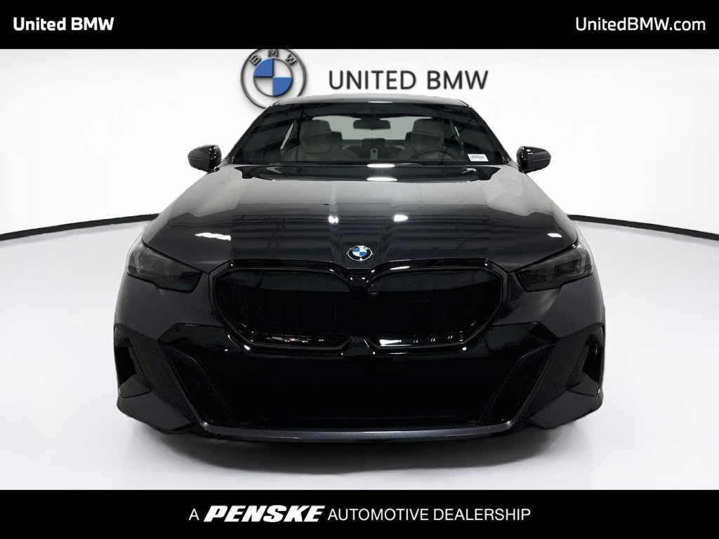 New 2027 BMW 530i w/ M Sport Package RWD image 2