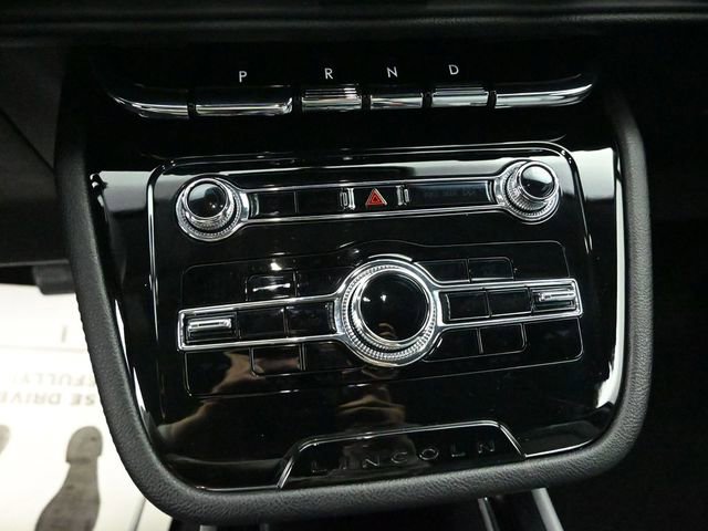 Certified 2022 Lincoln Corsair AWD w/ Equipment Group 101A image 18