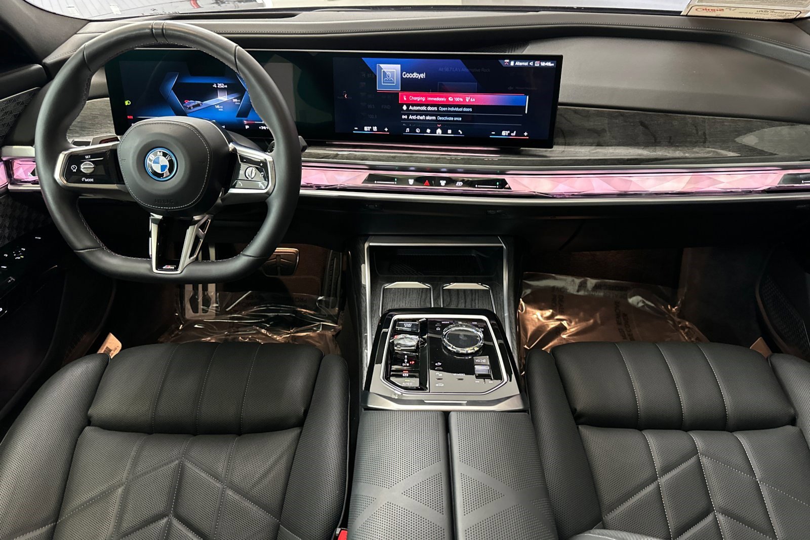 Certified 2024 BMW i7 M70 w/ Executive Package image 16