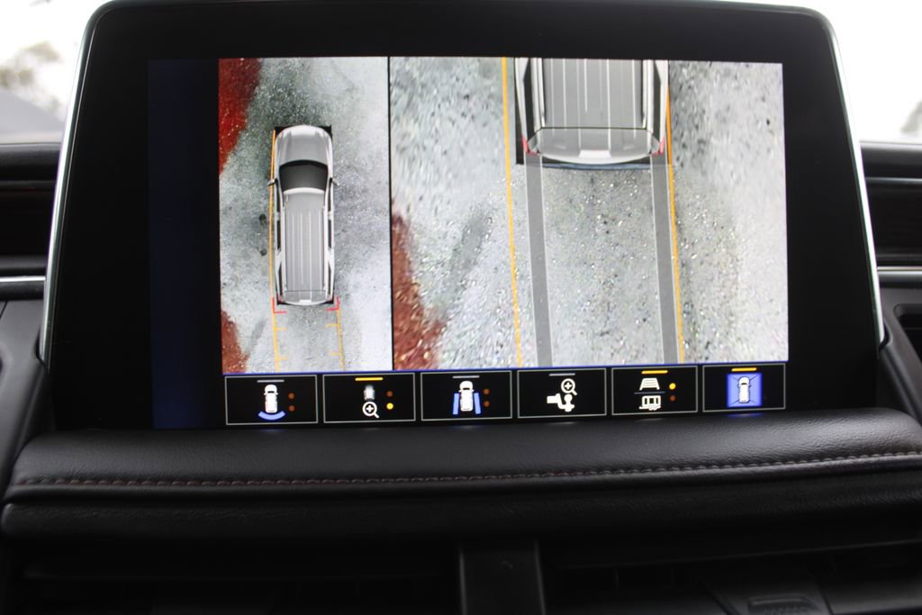 Used 2023 Chevrolet Suburban High Country image 53