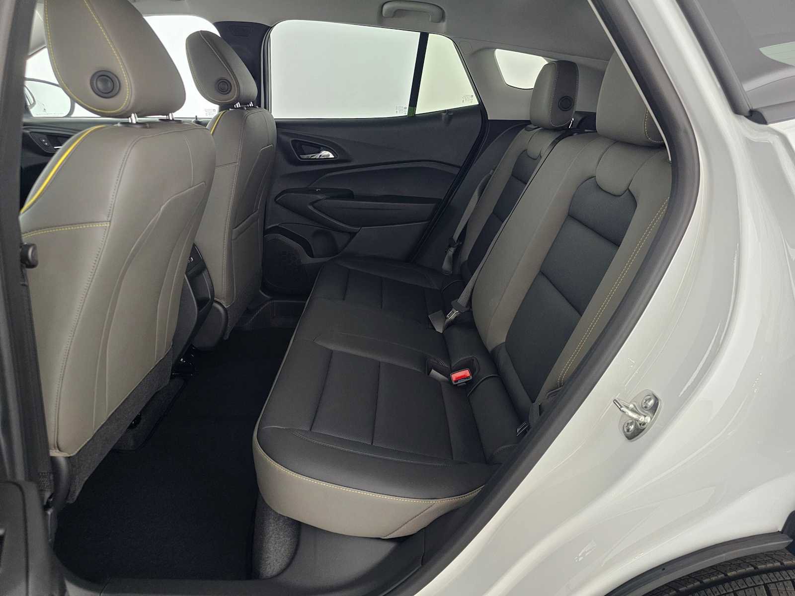 New 2026 Chevrolet Trax ACTIV FWD image 16