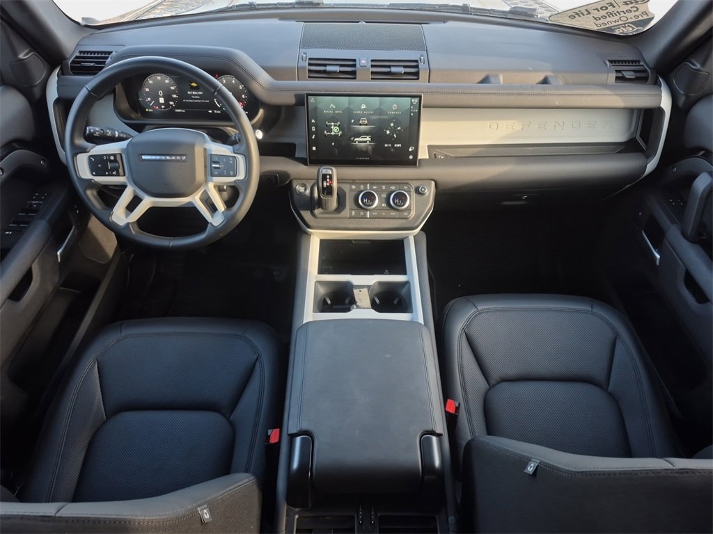 Used 2025 Land Rover Defender 110 S image 15
