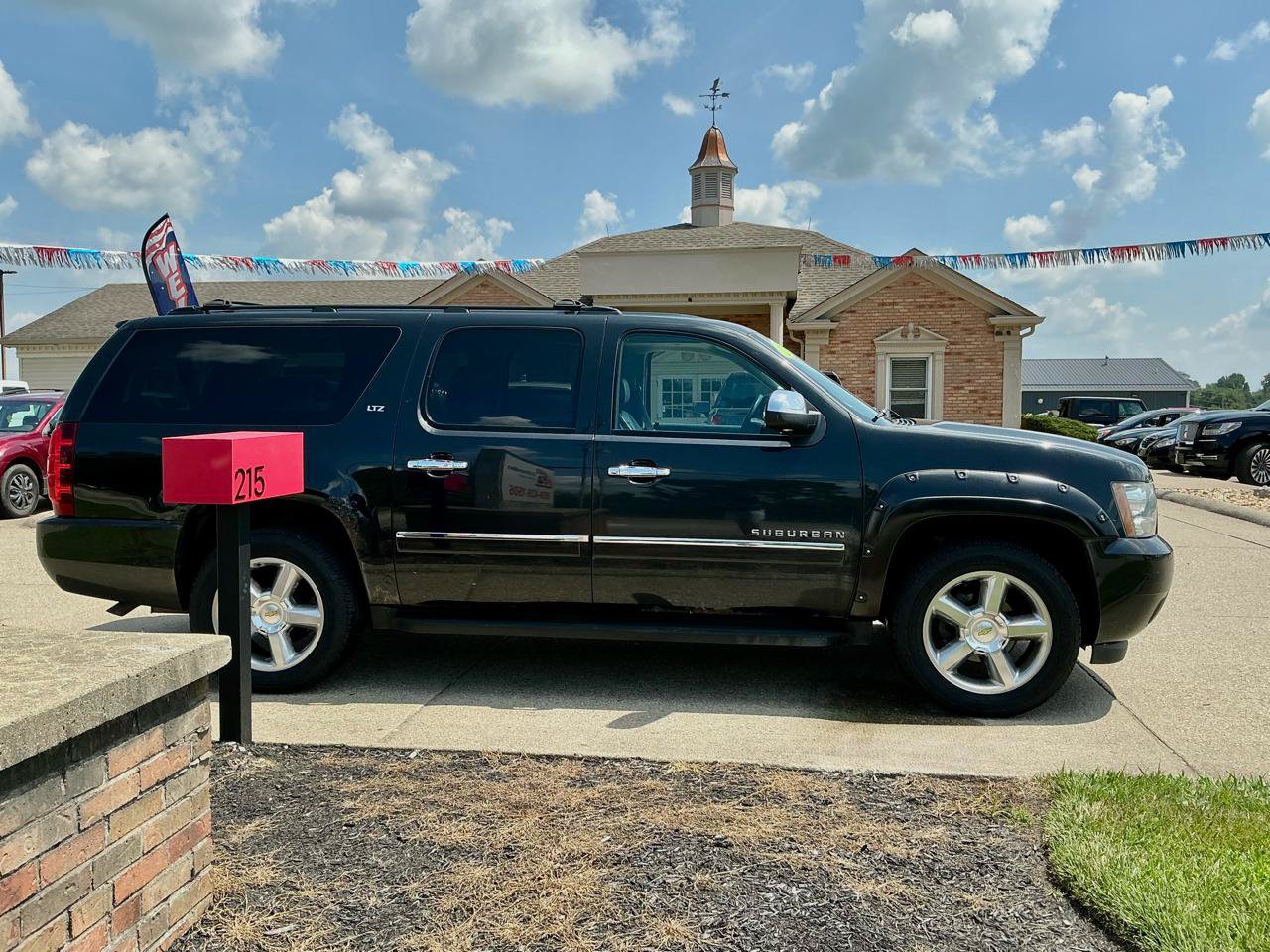Used 2012 Chevrolet Suburban LTZ AWD/4WD image 4