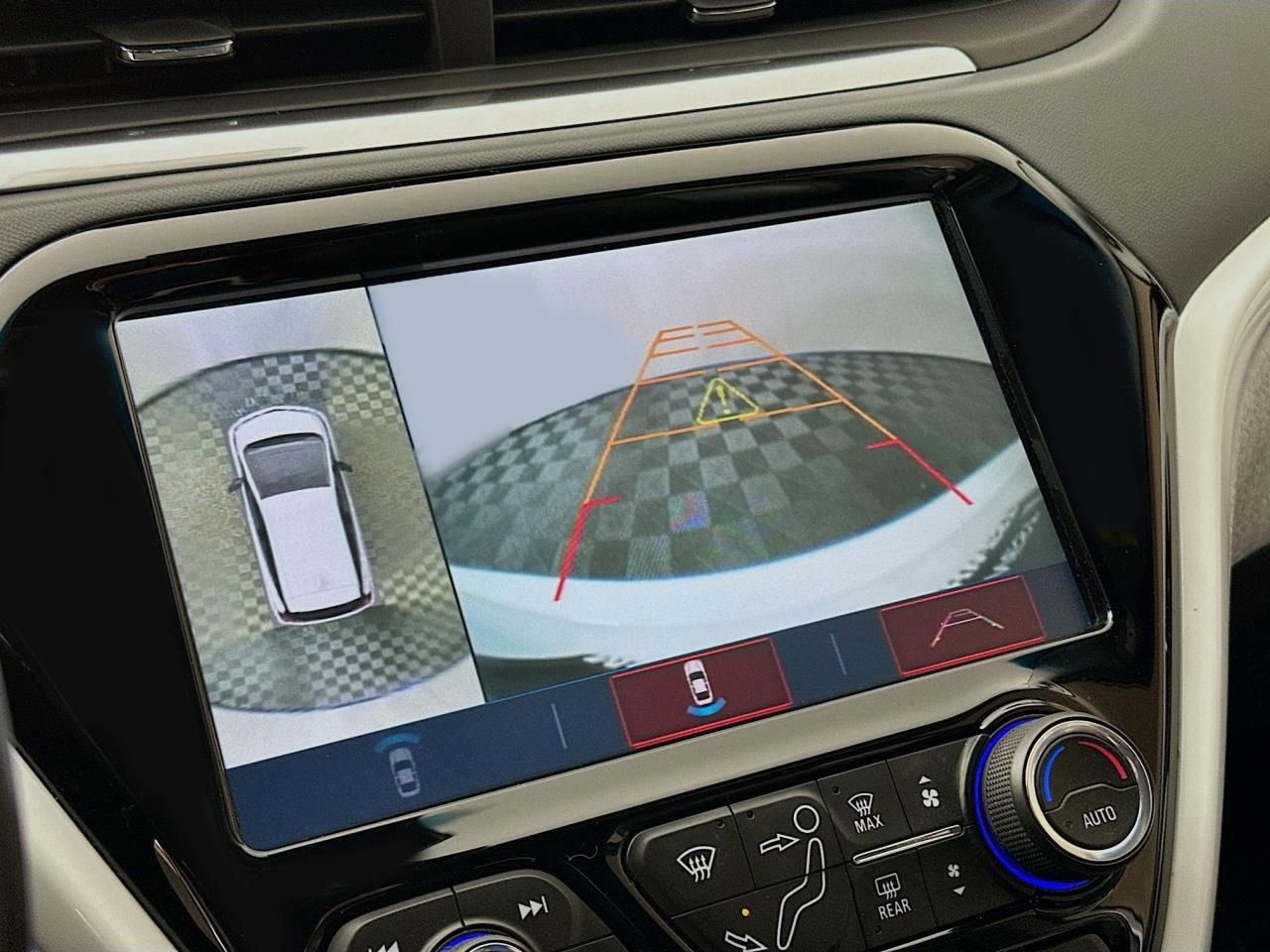 Used 2017 Chevrolet Bolt Premier image 14