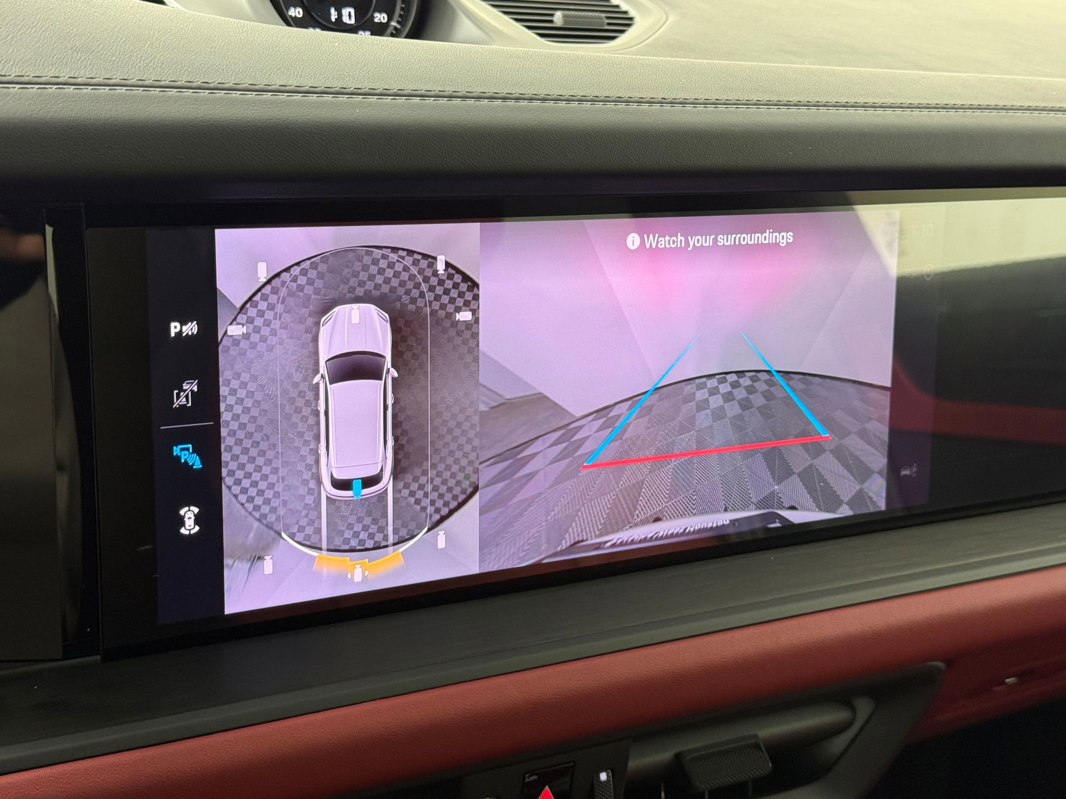 New 2026 Porsche Cayenne GTS image 25