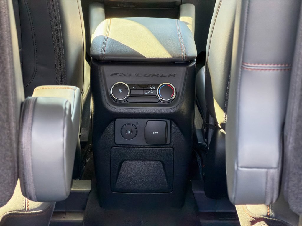 New 2026 Ford Explorer Active w/ Active Comfort Package AWD/4WD image 9