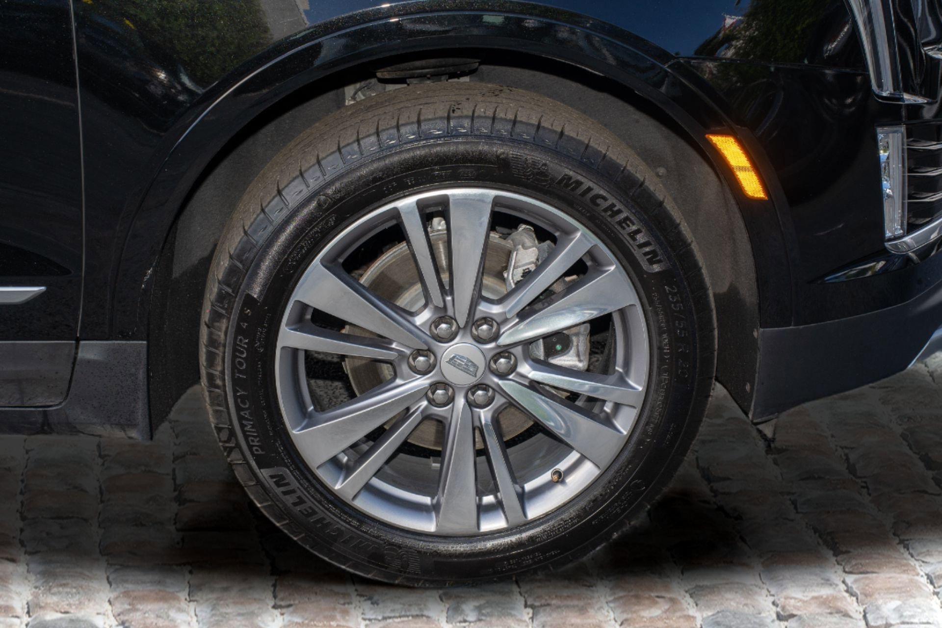 Used 2025 Cadillac XT5 Premium Luxury image 41