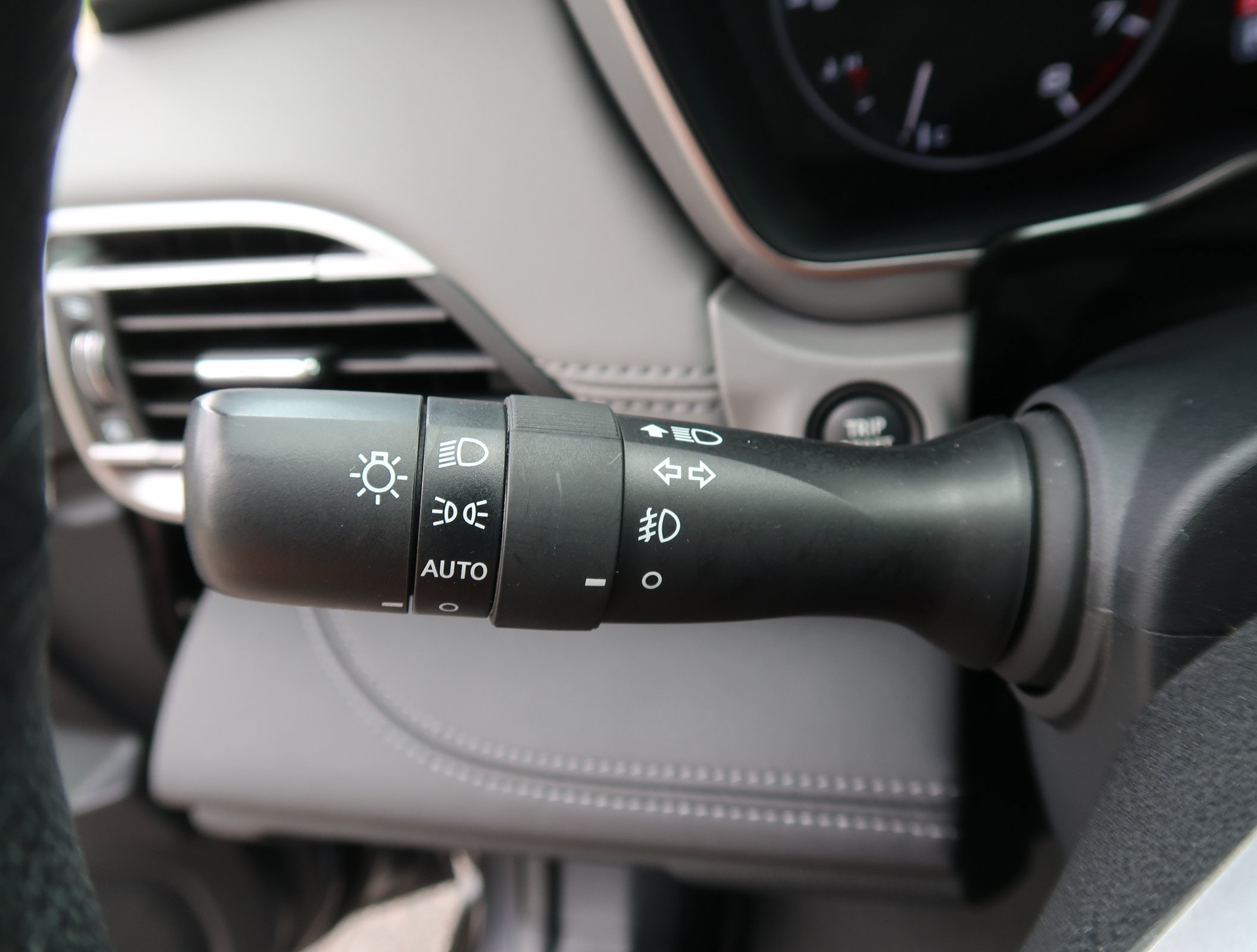 Certified 2025 Subaru Outback Limited w/ Popular Package #2 AWD/4WD image 21
