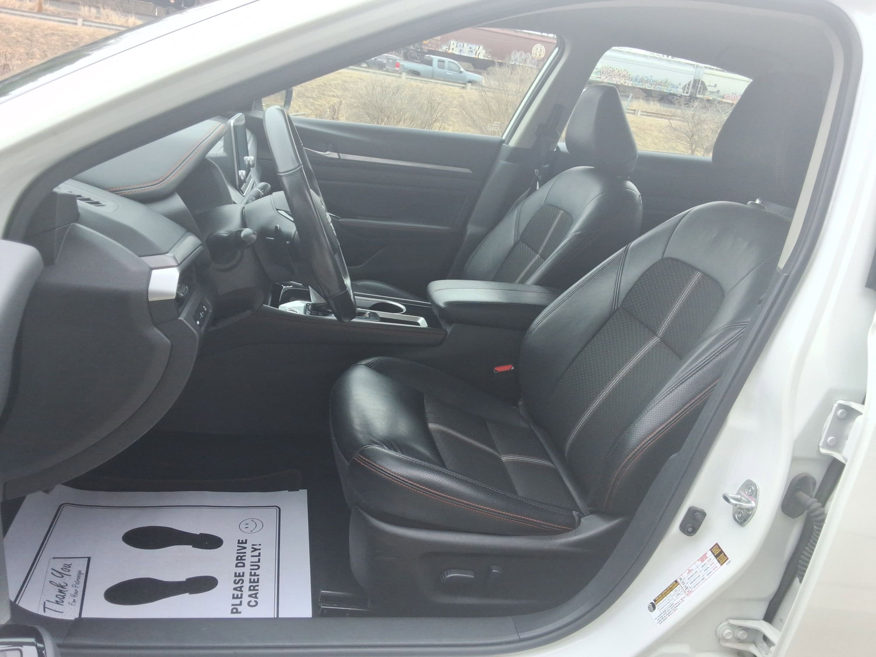 Used 2024 Nissan Altima 2.5 SR FWD image 25