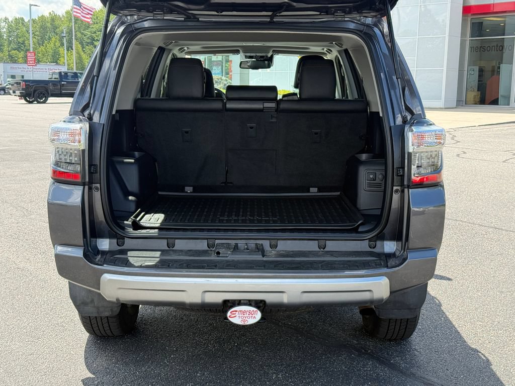 Used 2023 Toyota 4Runner TRD Off-Road Premium w/ Moonroof Package AWD/4WD image 5