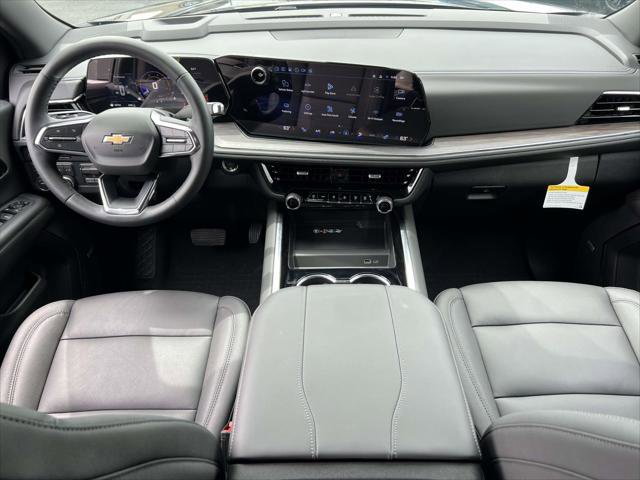 Used 2026 Chevrolet Suburban LT w/ Comfort Package AWD/4WD image 16