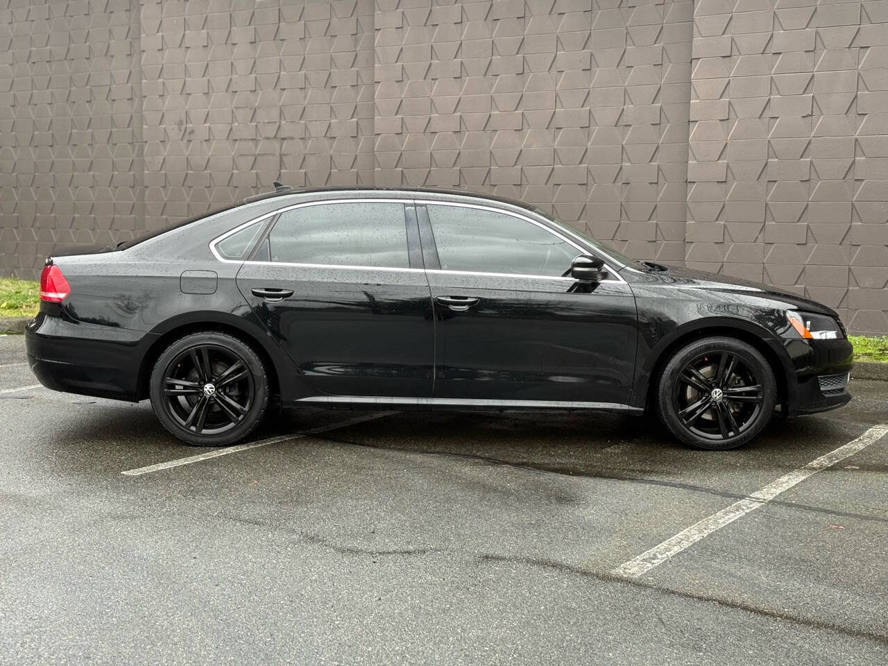 Used 2014 Volkswagen Passat TDI SE image 5
