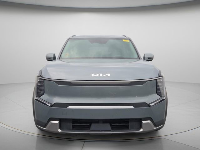 Used 2024 Kia EV9 Wind AWD/4WD image 3