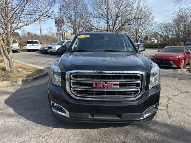 Used 2019 GMC Yukon XL SLT image 2