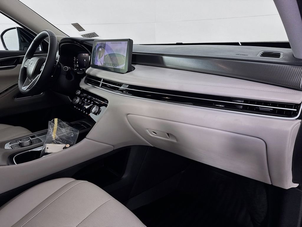 Certified 2026 INFINITI QX60 Luxe w/ Cargo Package FWD image 32