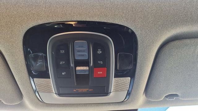 Used 2023 Hyundai Palisade Limited w/ Cargo Package image 29