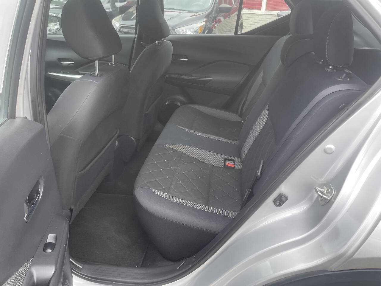 Used 2018 Nissan Kicks SV FWD image 24