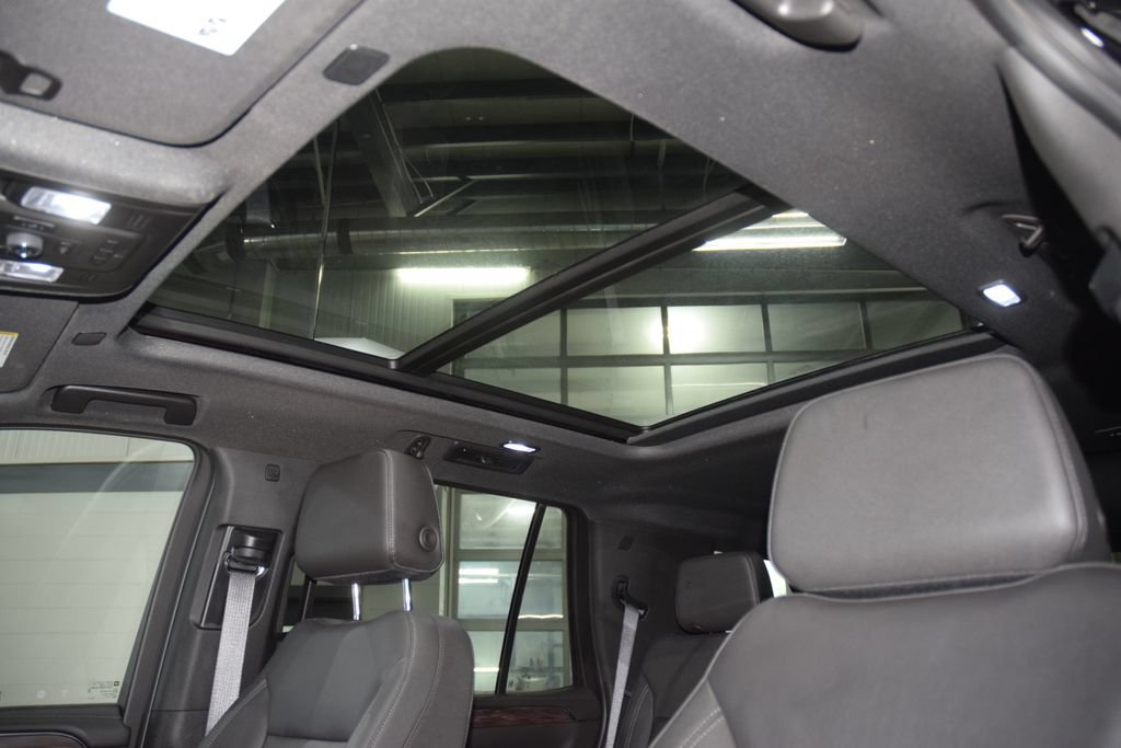 Used 2023 Chevrolet Tahoe LT w/ Luxury Package AWD/4WD image 51