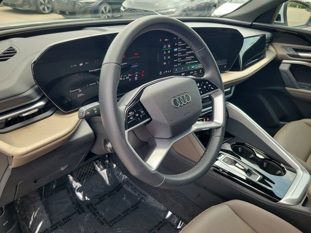 Certified 2025 Audi Q5 Premium w/ Convenience Package AWD/4WD image 17
