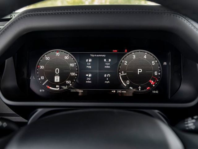 New 2026 Land Rover Defender 110 X-Dynamic SE image 17