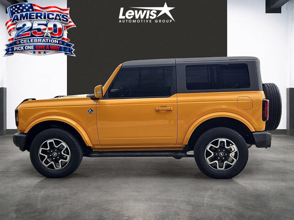 Used 2022 Ford Bronco Outer Banks AWD/4WD image 2