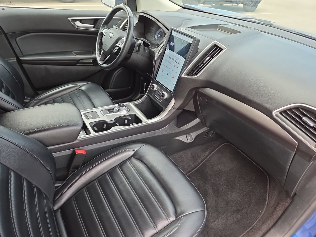 Used 2024 Ford Edge SEL AWD/4WD image 16