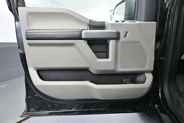 Used 2018 Ford F150 XLT AWD/4WD image 14