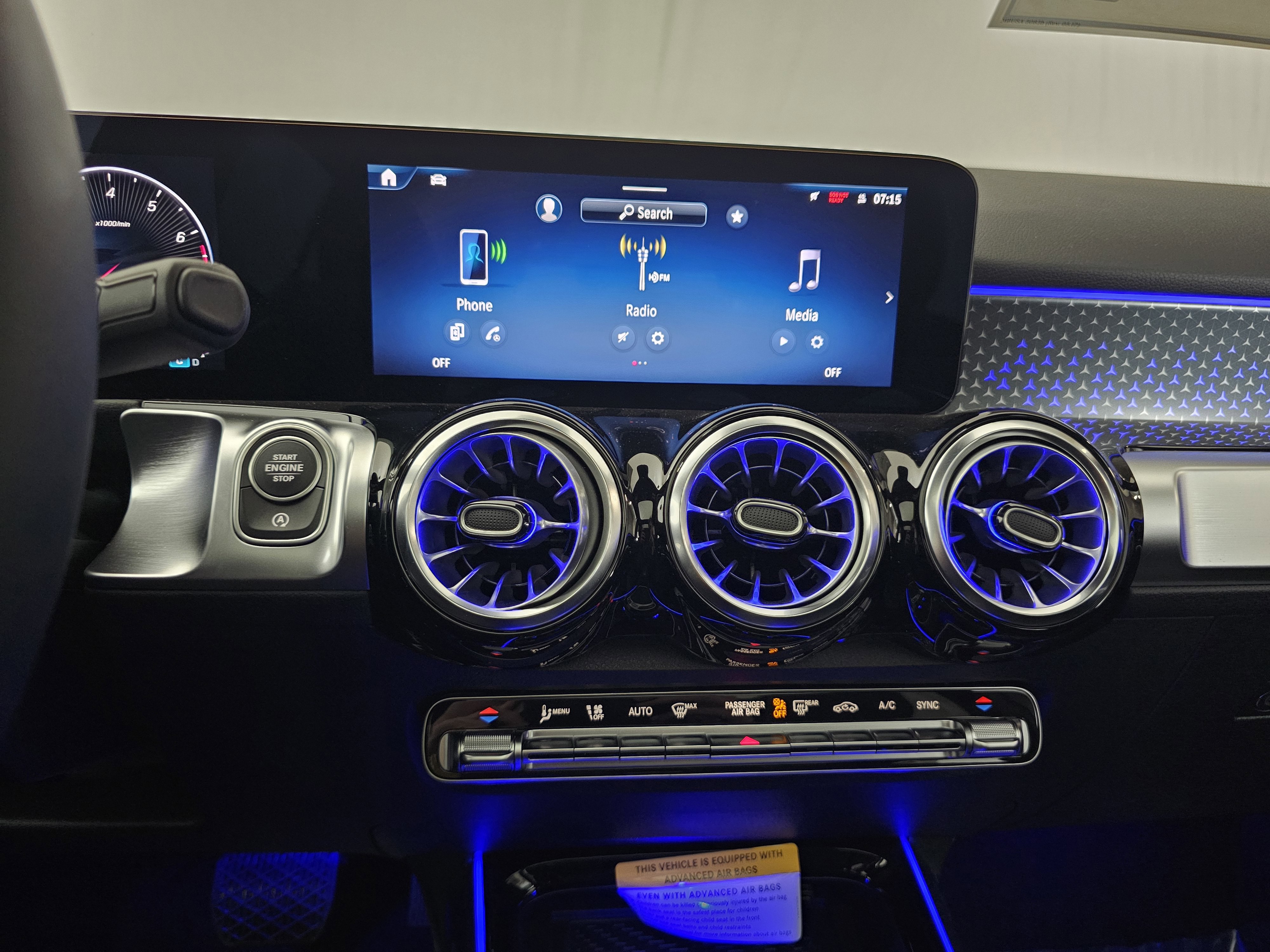 New 2026 Mercedes-Benz GLB 250 4MATIC image 43