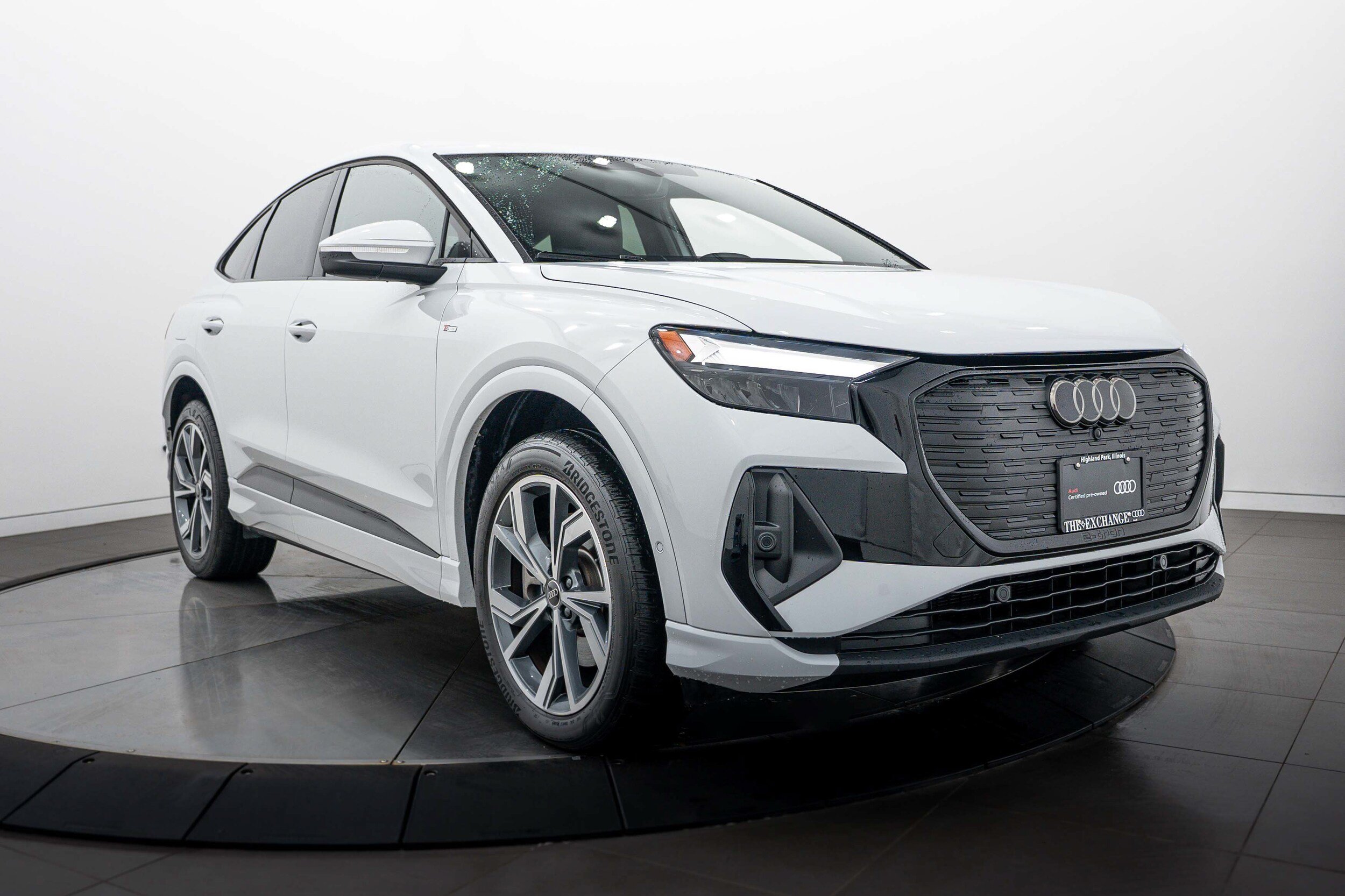 Certified 2023 Audi Q4 e-tron Premium Plus w/ Premium Plus AWD/4WD image 2