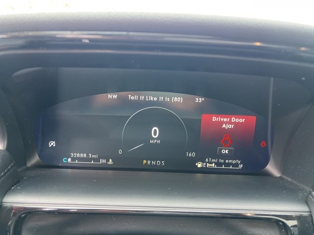 Used 2023 Lincoln Nautilus Reserve image 13