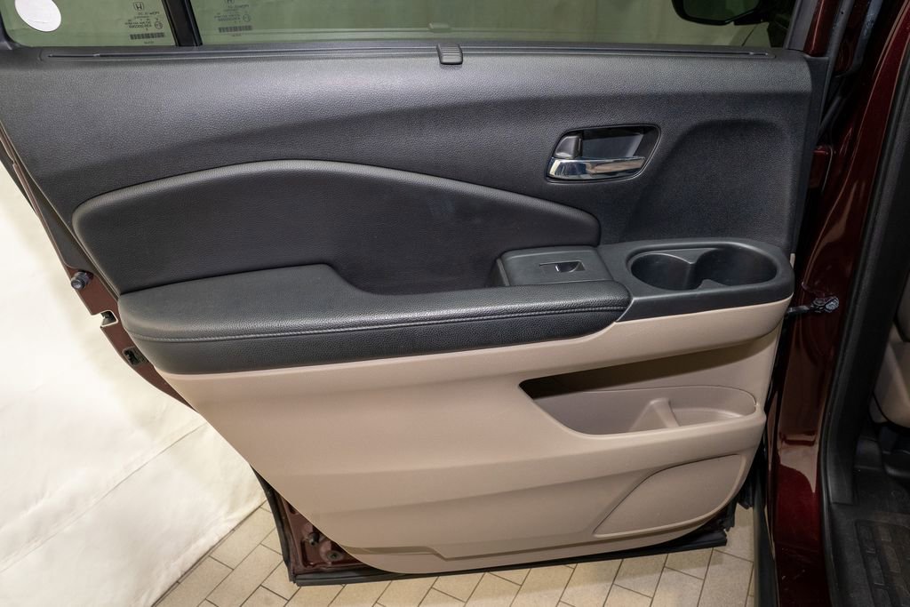 Used 2017 Honda Pilot Elite image 15