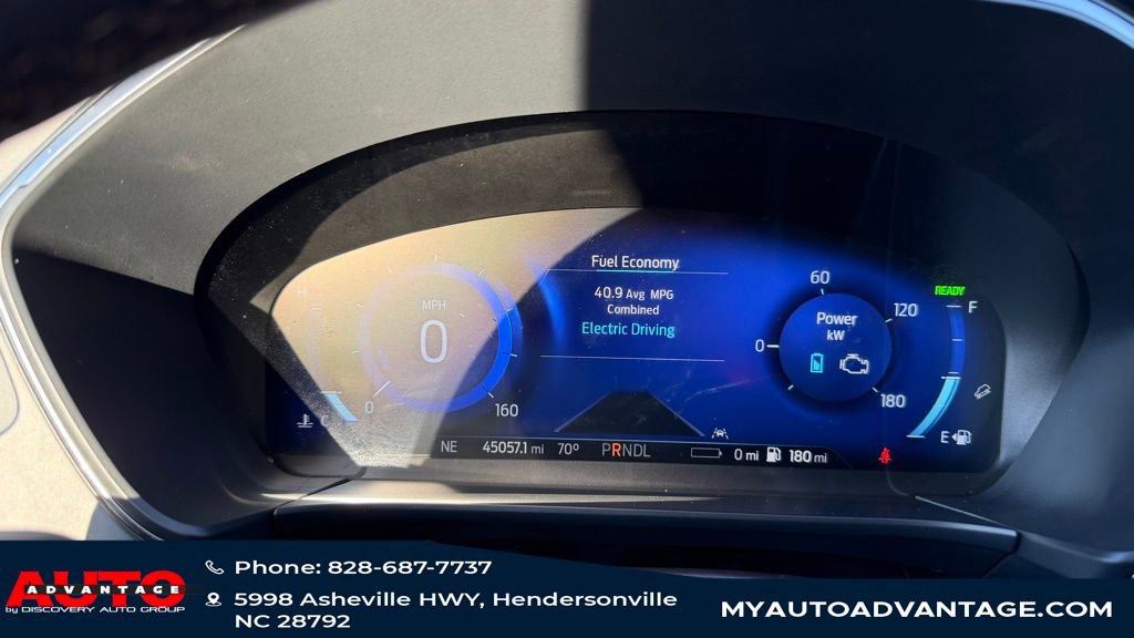 Used 2022 Ford Escape Titanium w/ Titanium Premium Package image 28