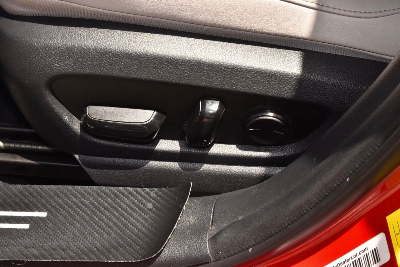 Used 2020 Lexus UX 200 w/ Premium Package FWD image 35