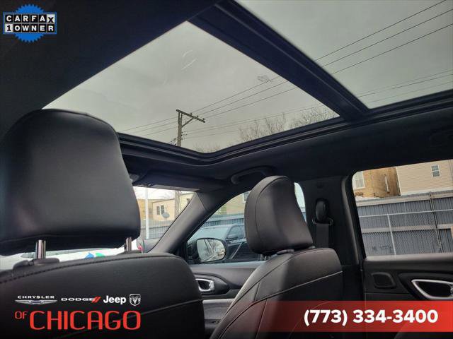 Certified 2024 Jeep Compass Latitude w/ Sun and Sound Group AWD/4WD image 12
