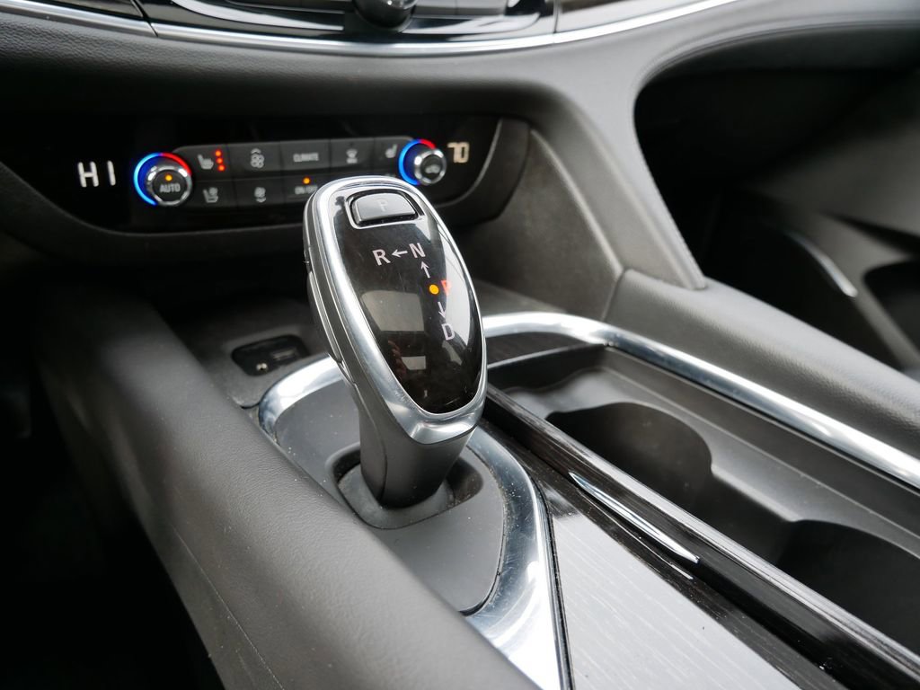 Used 2021 Buick Enclave Avenir w/ Avenir Technology Package image 22