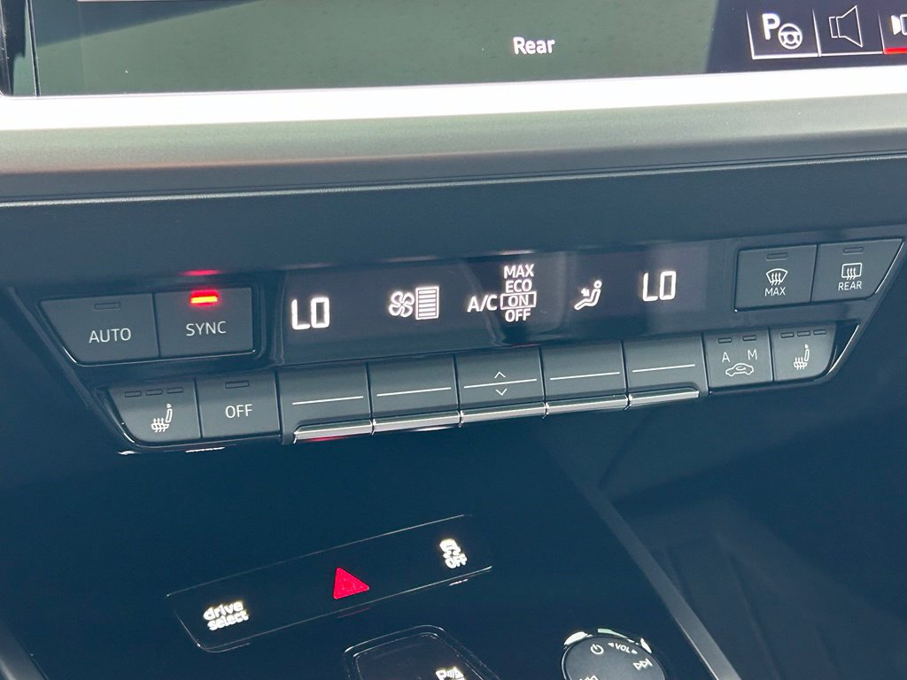 Used 2024 Audi Q4 e-tron Premium Plus AWD/4WD image 34