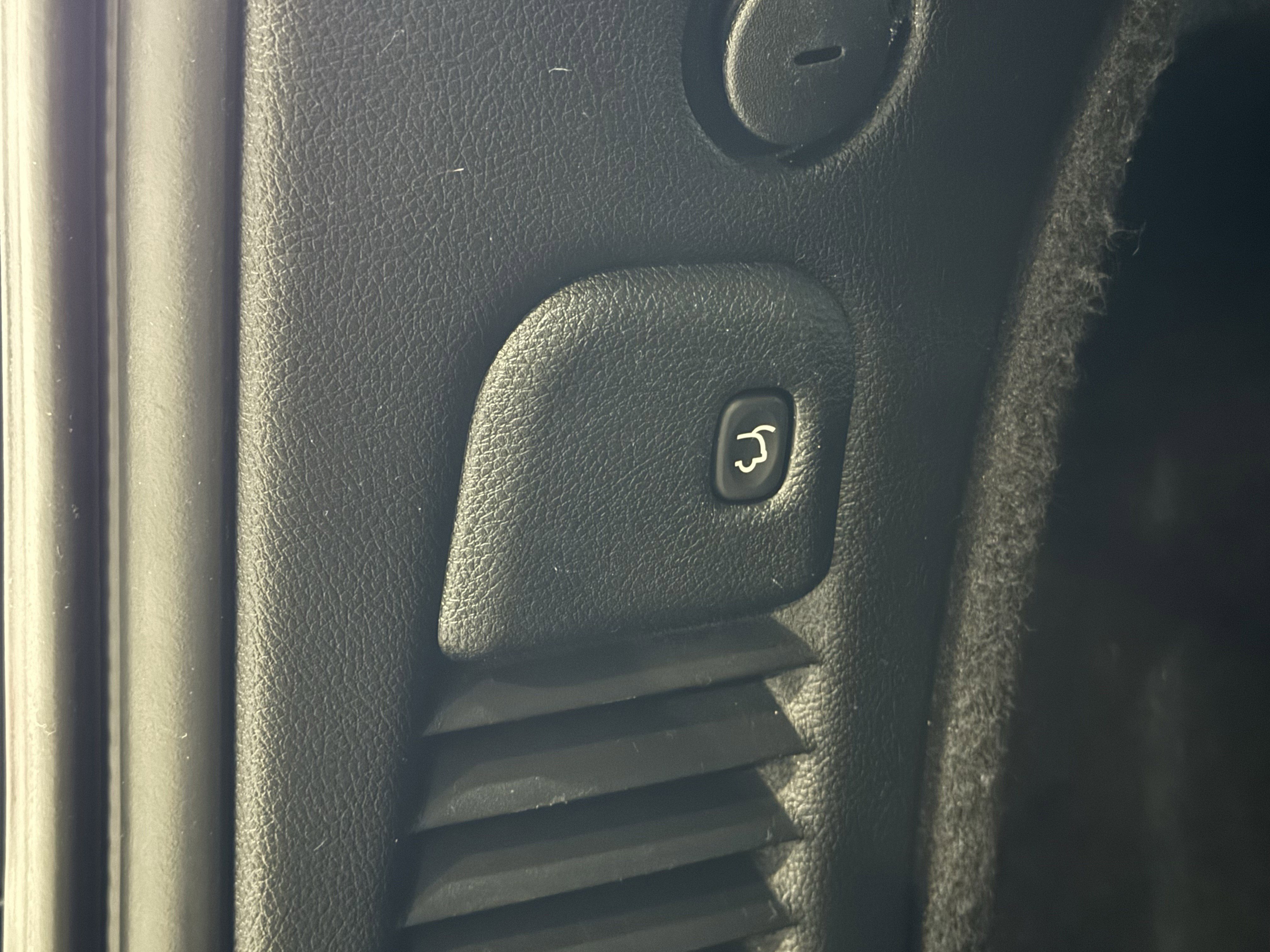 Used 2022 Dodge Durango GT image 38