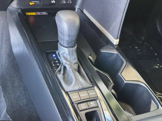 Used 2025 Toyota Camry LE FWD image 22