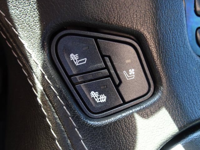 Used 2018 Chevrolet Tahoe Premier AWD/4WD image 20