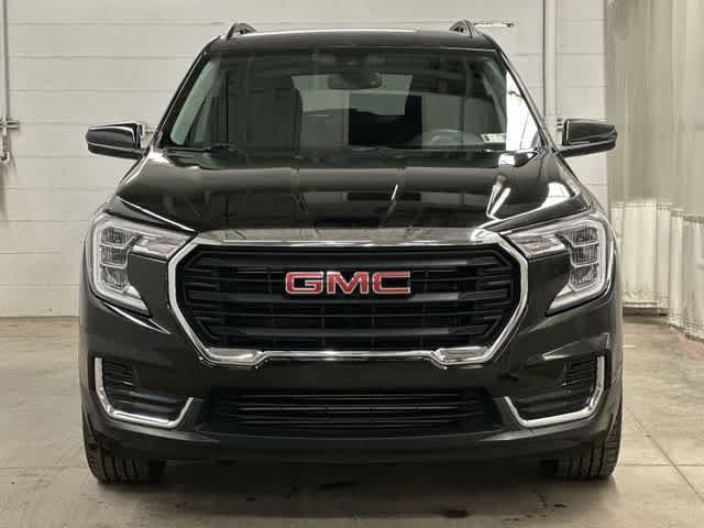 Used 2022 GMC Terrain SLE w/ Driver Convenience Package AWD/4WD image 28