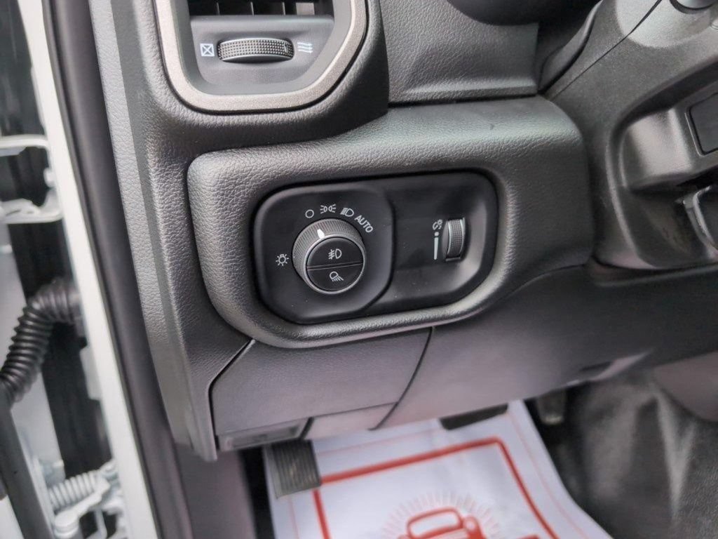 New 2025 RAM 5500 Tradesman w/ Safety Group AWD/4WD image 14