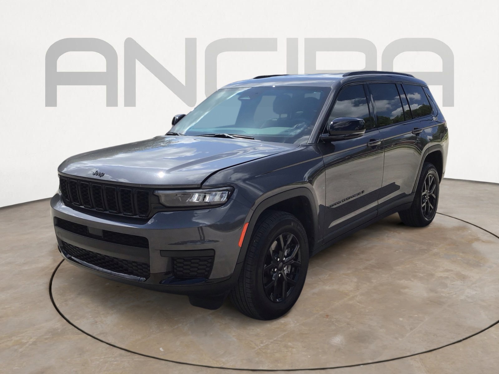 Used 2025 Jeep Grand Cherokee L Laredo RWD image 8