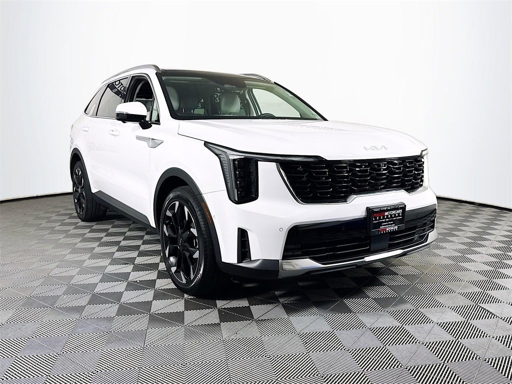 Certified 2025 Kia Sorento SX image 1