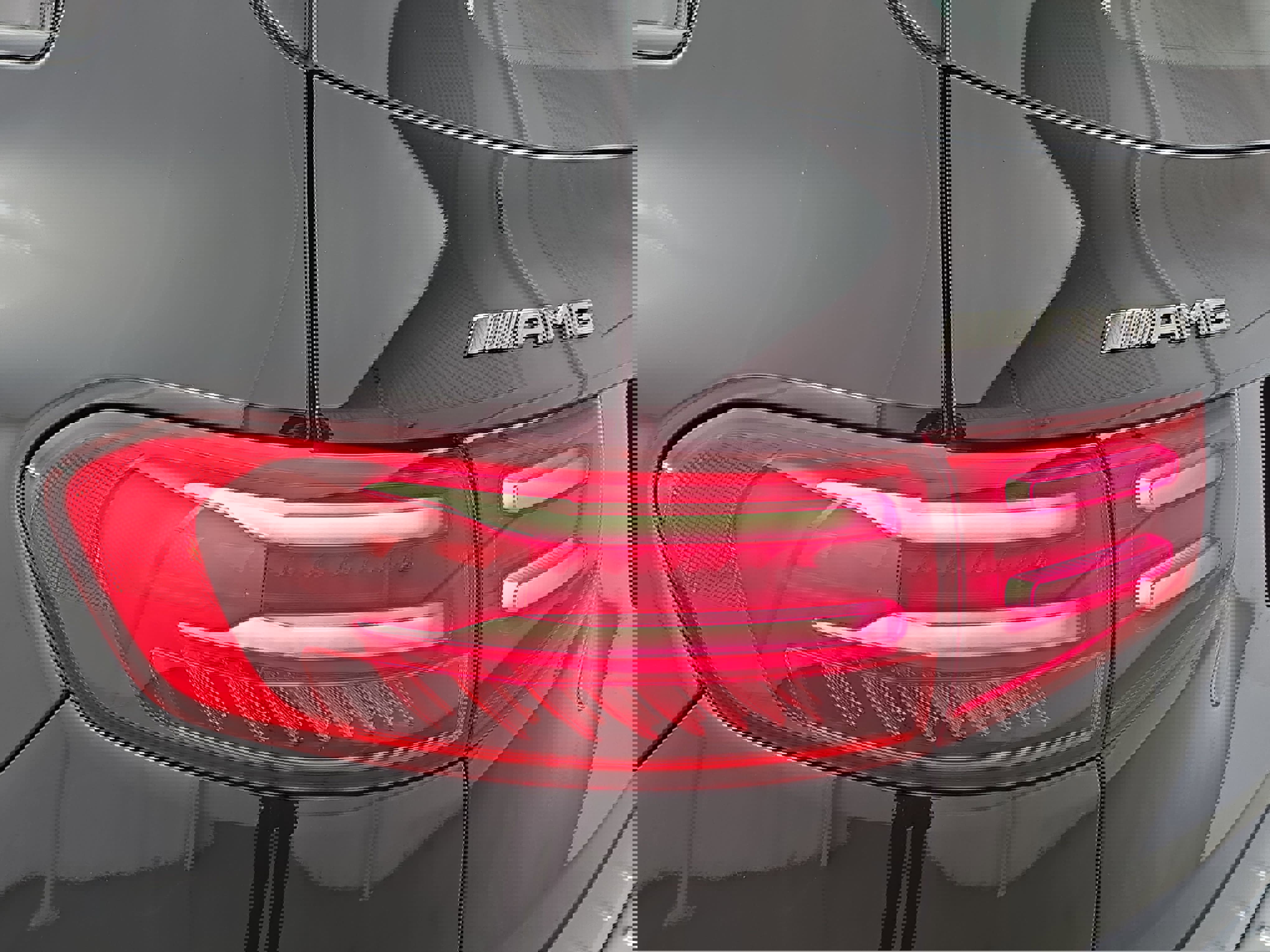 Used 2025 Mercedes-Benz GLB 35 AMG 4MATIC image 34