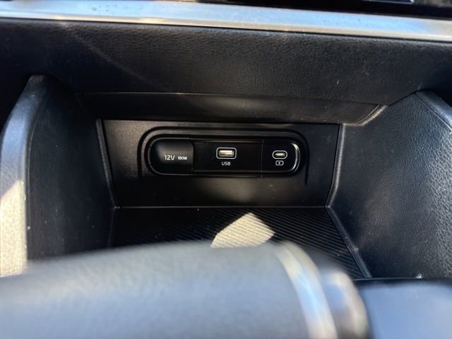 Used 2023 Kia Sportage LX AWD/4WD image 17