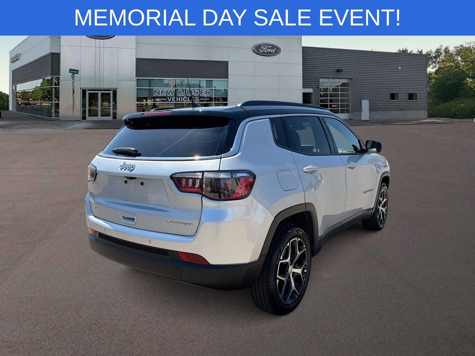 Used 2024 Jeep Compass Limited AWD/4WD image 9