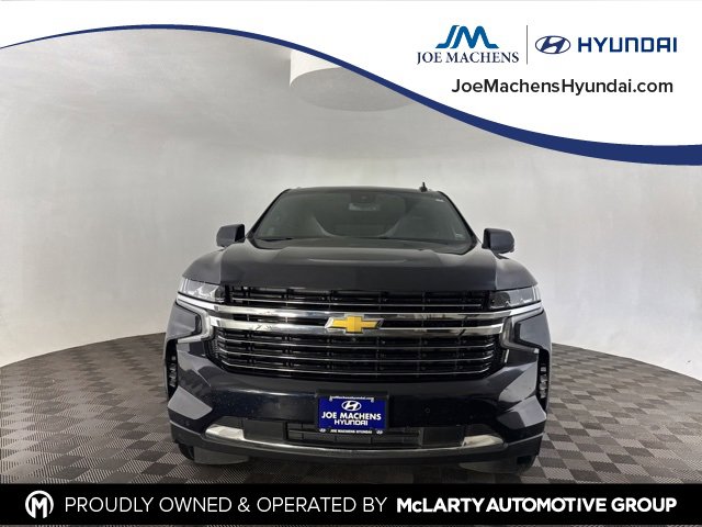 Used 2023 Chevrolet Suburban LT w/ LT Signature Plus Package image 3